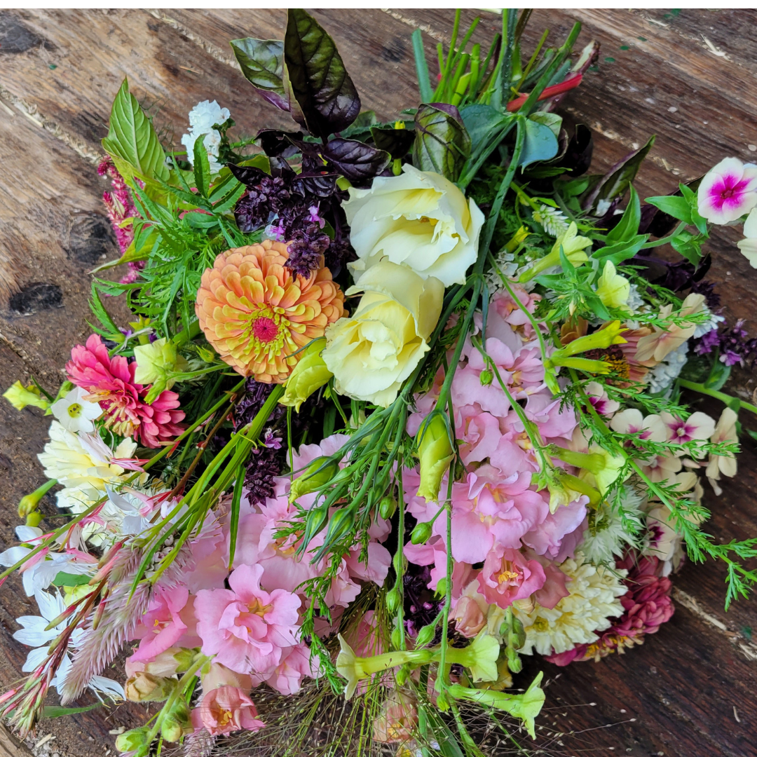 Farm to Vase Floral Design (1)