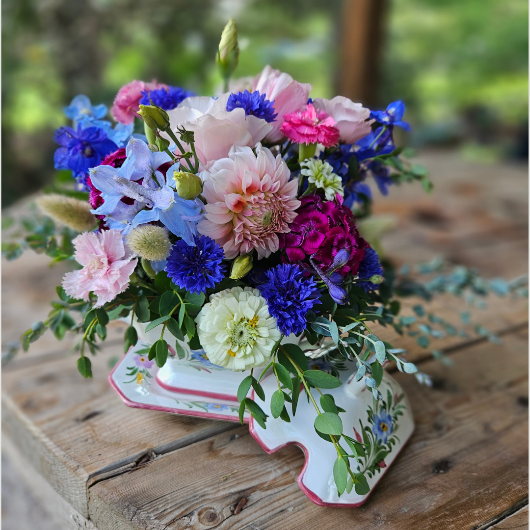 alternative vessel floral design (1)